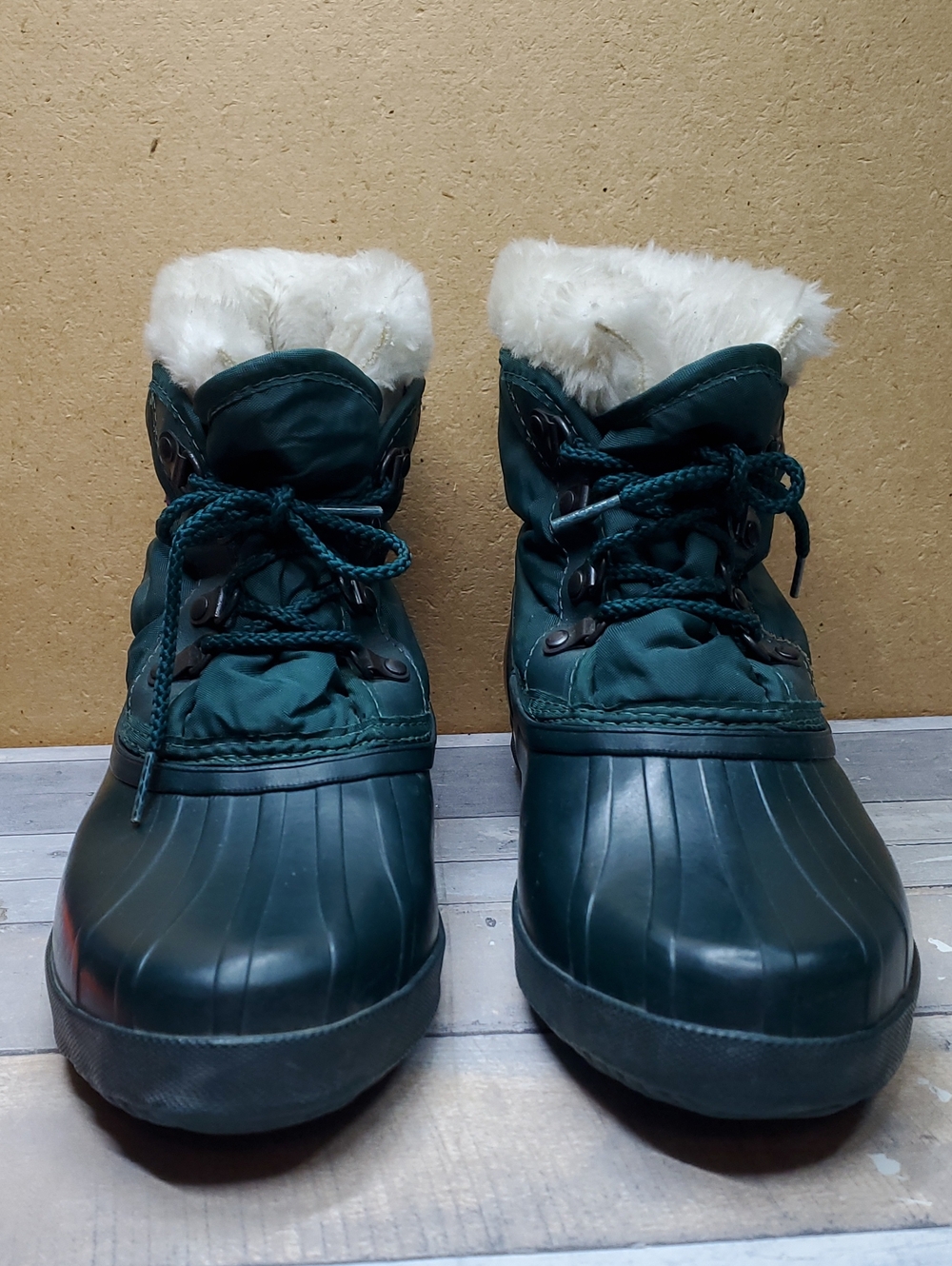 Sorel Women's Dark Green Lined Waterproof Winter Boots Size 10